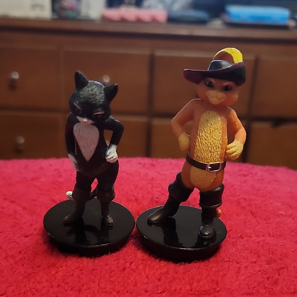 Puss in Boots and Kitty Softpaws Figurines, Shrek Franchise